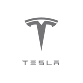 Het logo van het automerk Tesla.